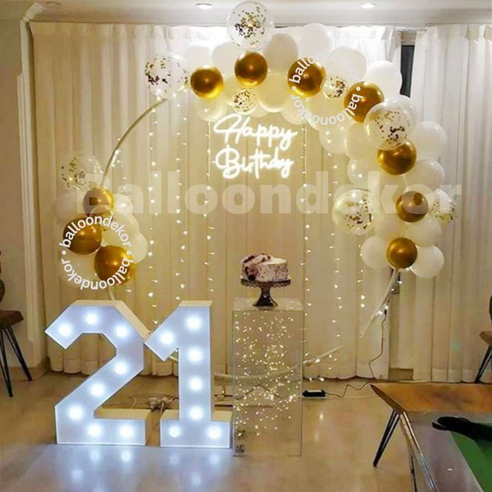 21st Birthday Decoration with Balloons and Lights