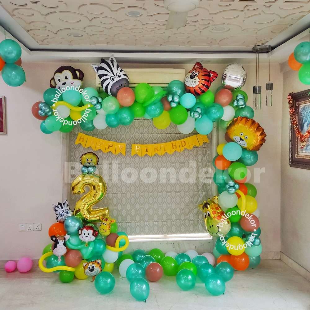 Jungle Theme Balloon Decorations