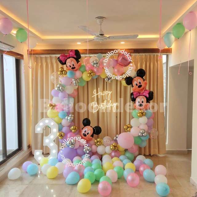 Mickey Theme Balloon Decorations