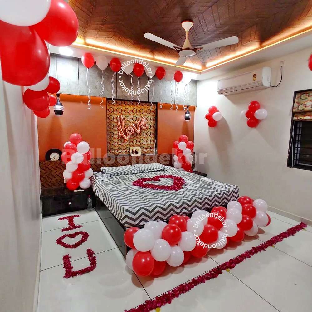 Romantic Room Decoration for Anniversary