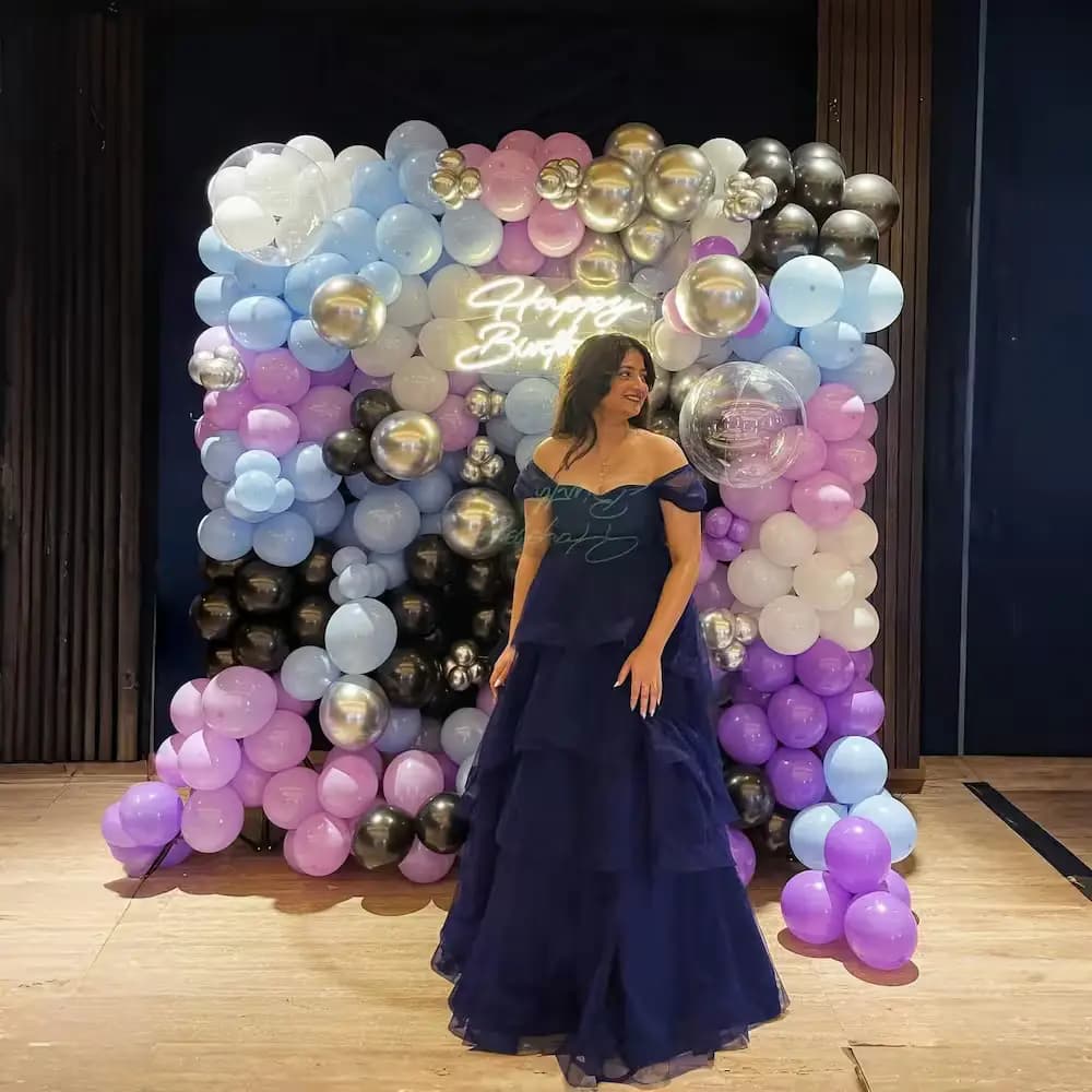 Surprise Balloon Backdrop For Wife