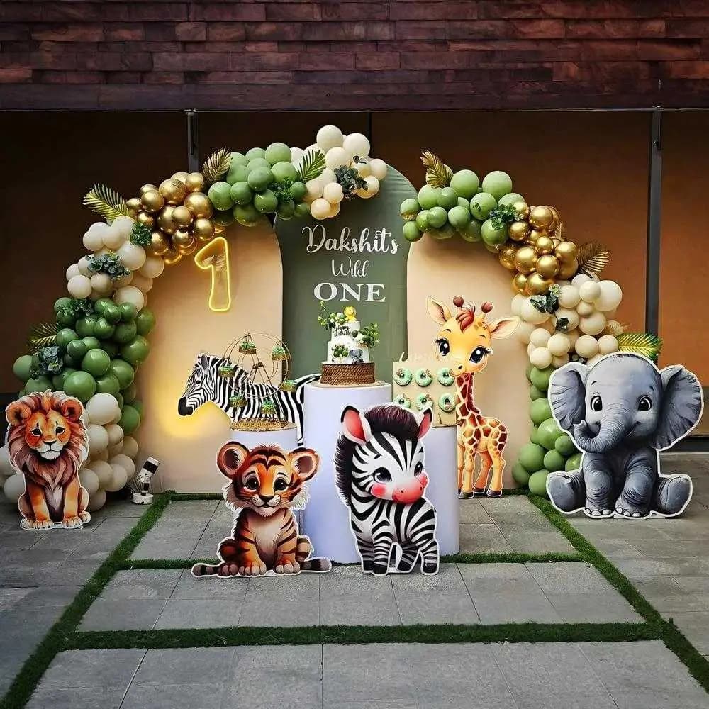 Jungle Safari Birthday Bash Decor