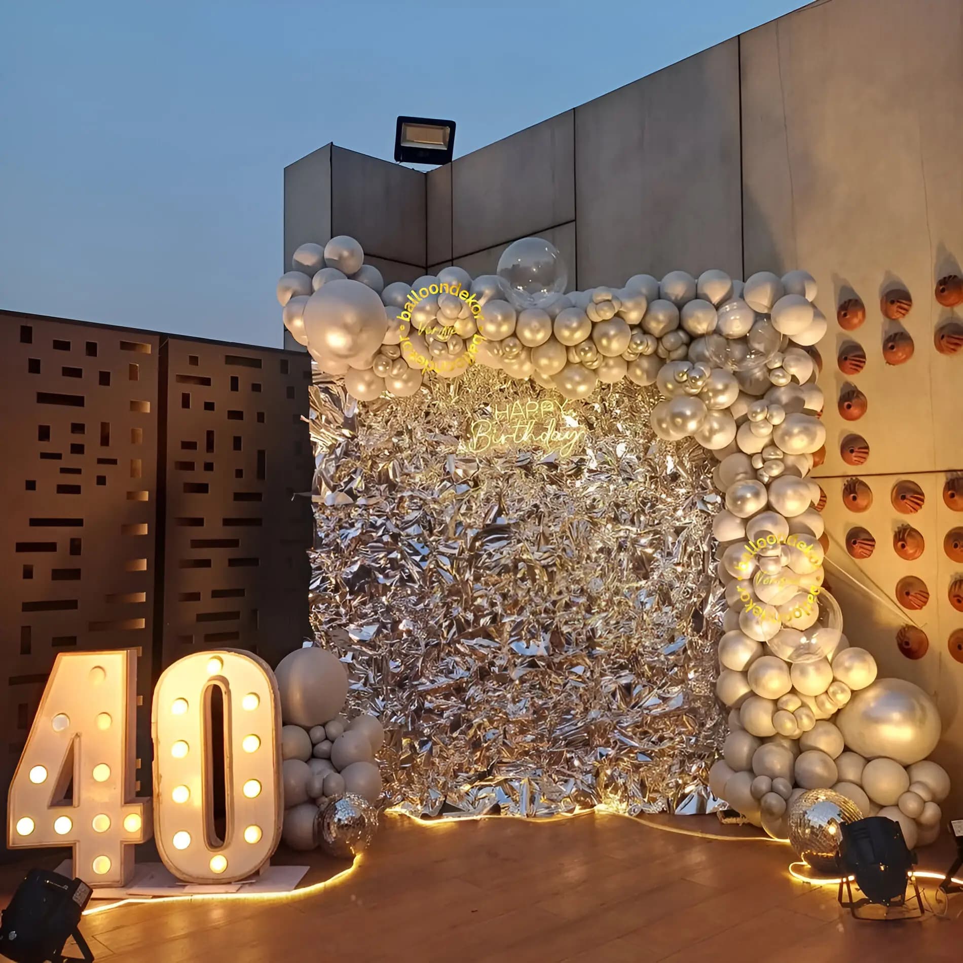 40th Birthday Bash Decor
