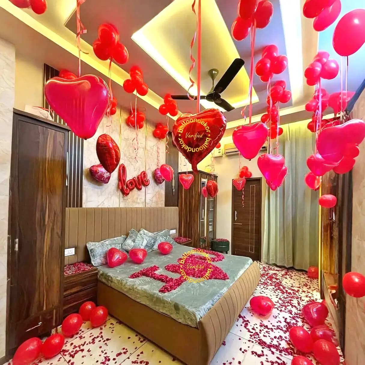 Love in the Air Decoration