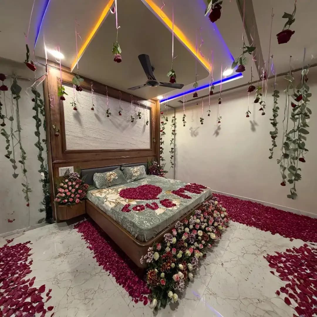 Heart of Roses Room Decor
