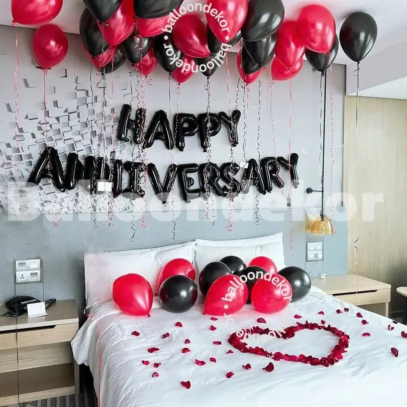 Simple Anniversary Arrangement
