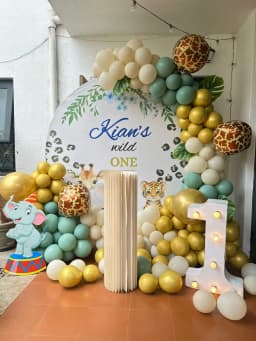 Animal Theme Ring Decoration