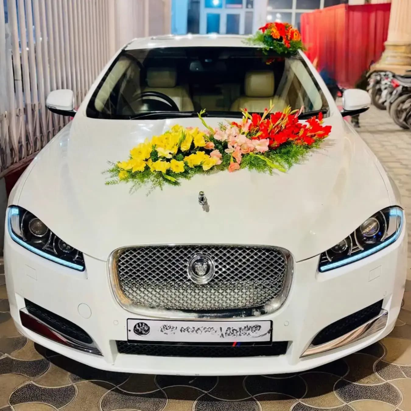 Romantic Wedding Car Decoration