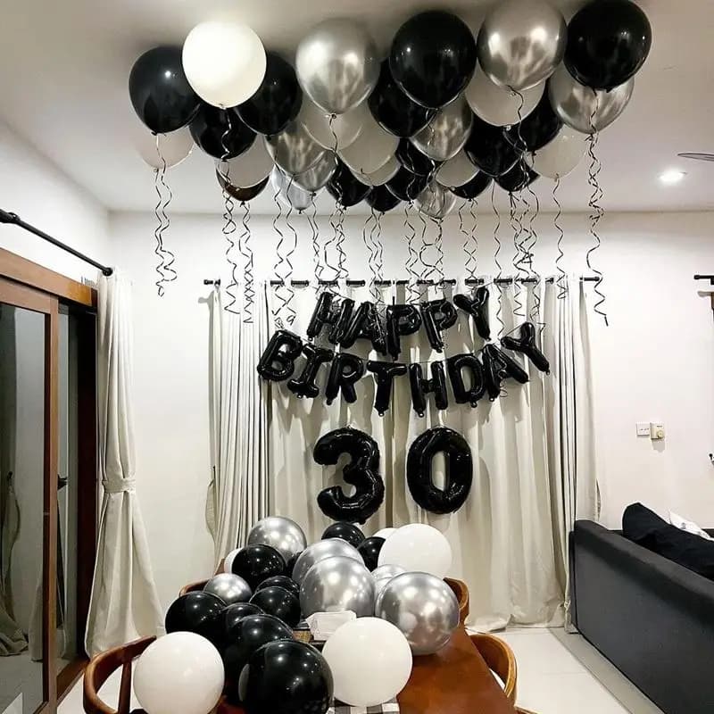 Classic Birthday Decor