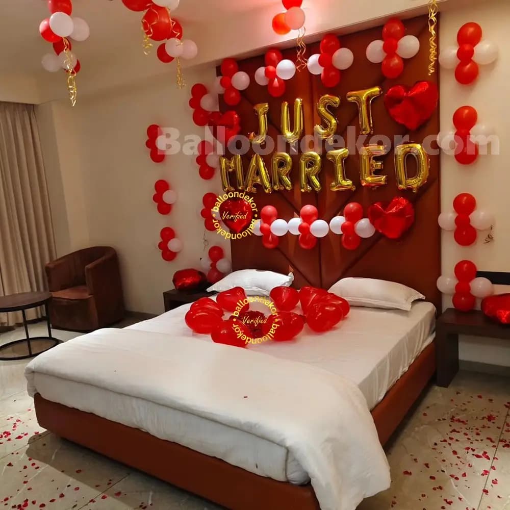 Balloon Decoration for First Night