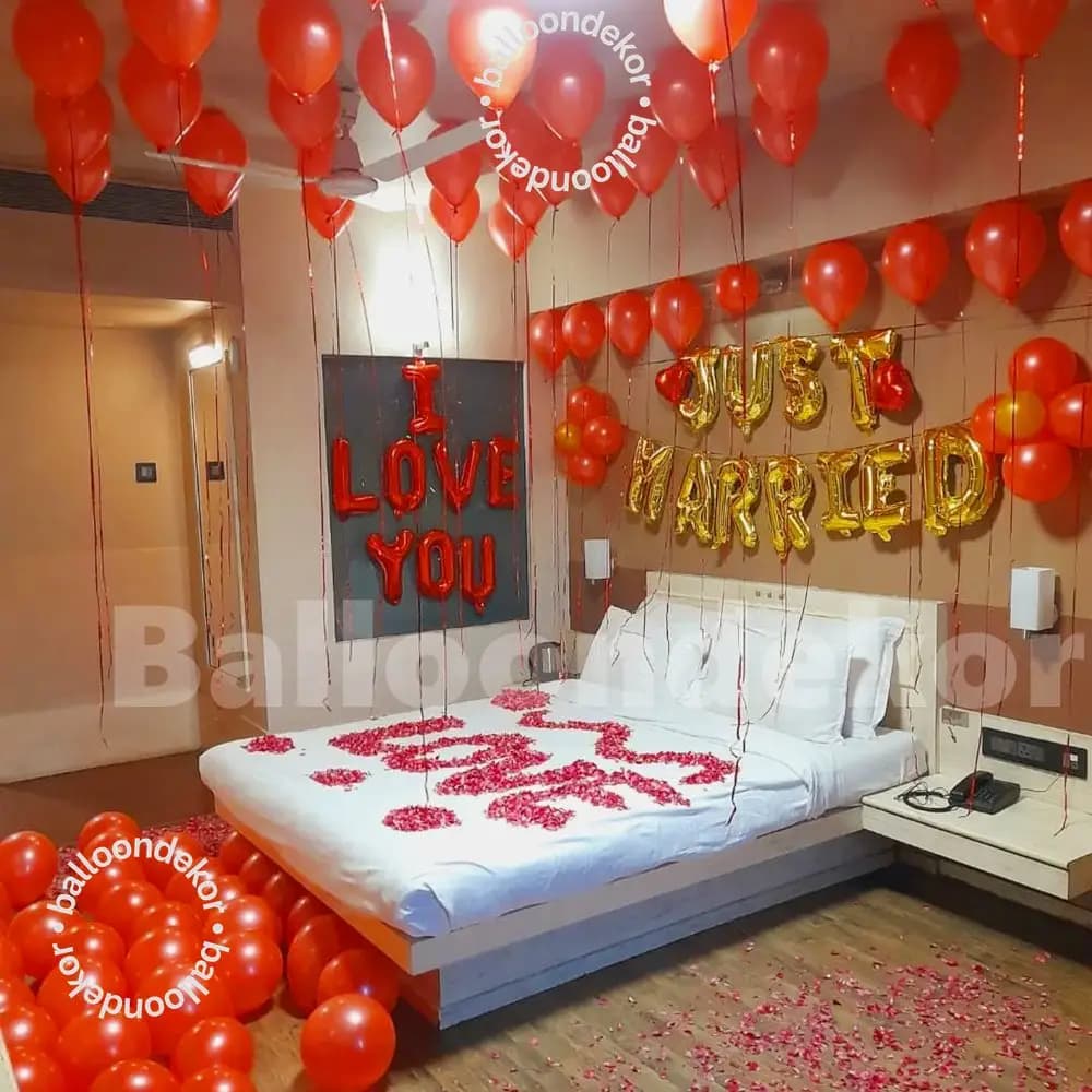 Suhagraat Room Decoration