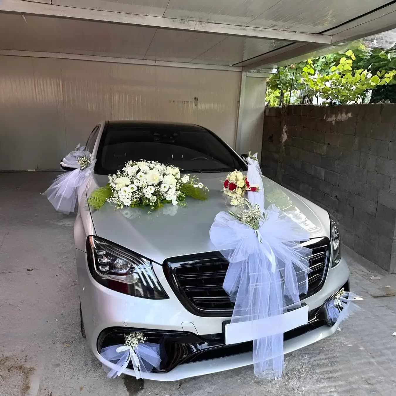 Simple Decoration For Marriage Car